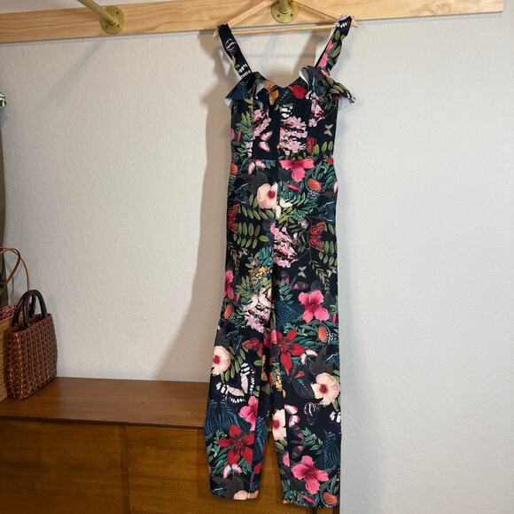 Women's H&M Black and Multicolored Floral Botanical Print Jumpsuit Size 8 - Picture 1 of 10